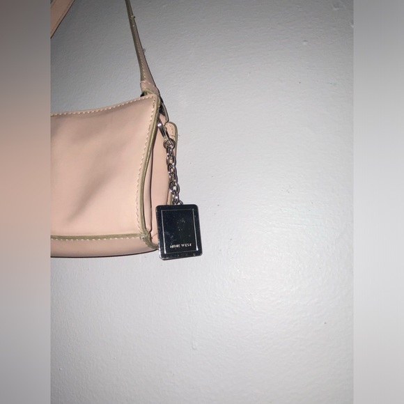 Nine West - Picture 2 of 10